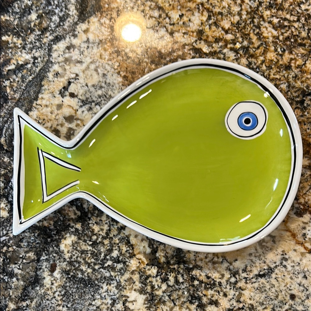 MBagwell Water Collection Green Fish-Shaped Ceramic Dish Serving Platter